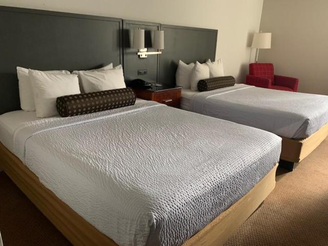 נורת' שיקגו Days Inn By Wyndham Great Lakes Naval Base מראה חיצוני תמונה