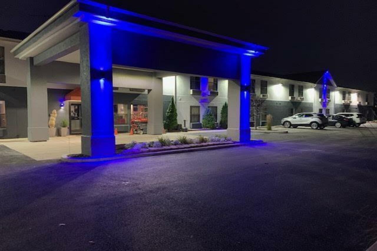 נורת' שיקגו Days Inn By Wyndham Great Lakes Naval Base מראה חיצוני תמונה