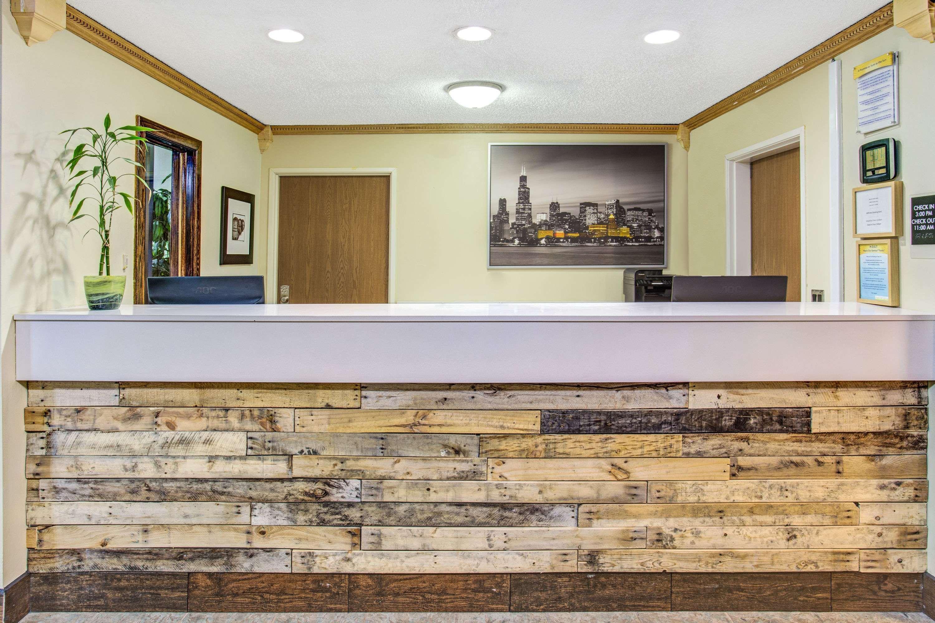 נורת' שיקגו Days Inn By Wyndham Great Lakes Naval Base מראה חיצוני תמונה