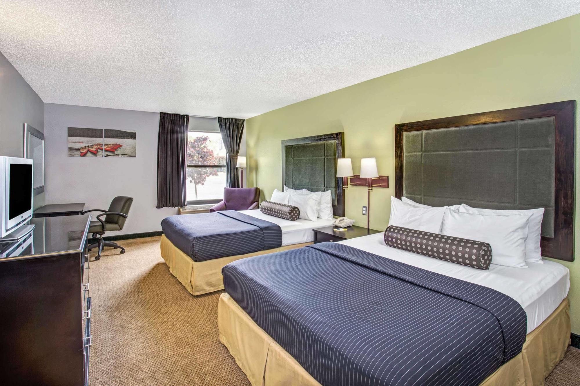 נורת' שיקגו Days Inn By Wyndham Great Lakes Naval Base מראה חיצוני תמונה