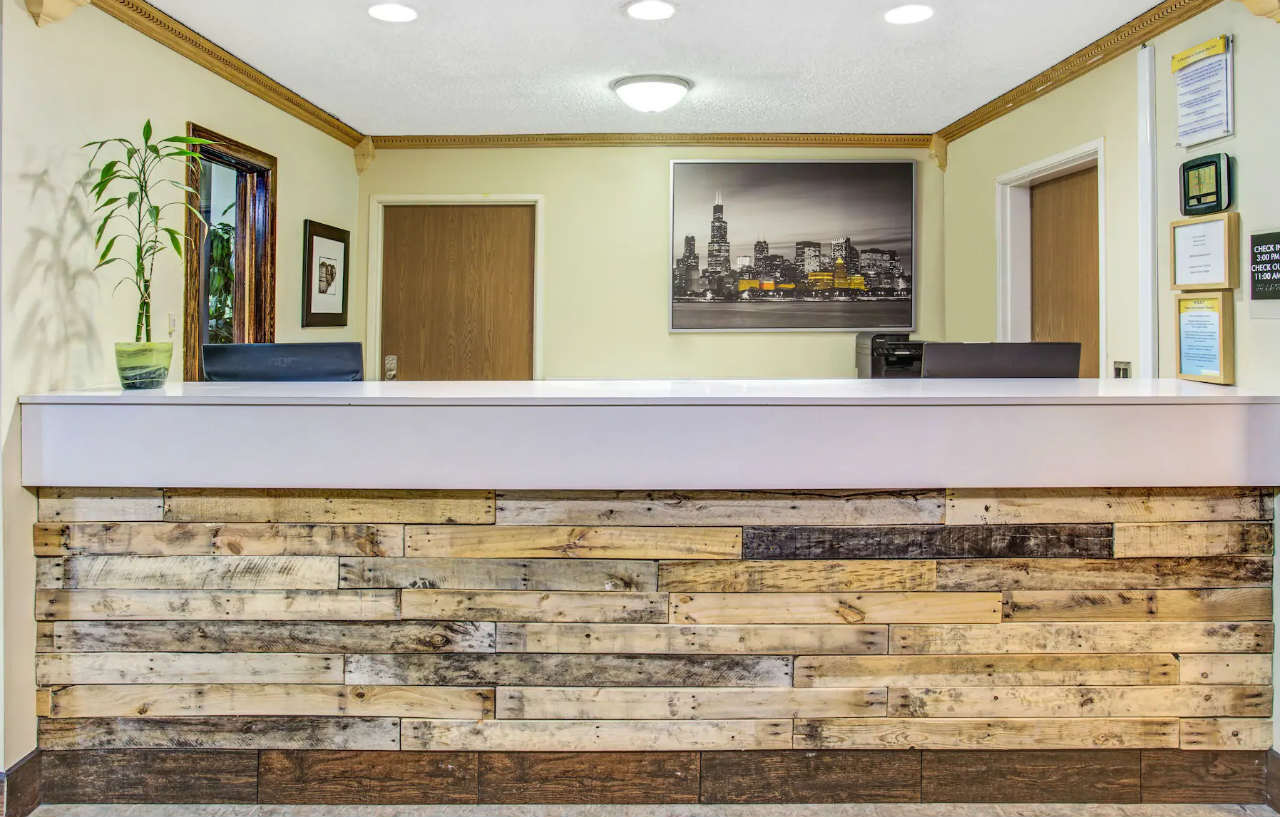 נורת' שיקגו Days Inn By Wyndham Great Lakes Naval Base מראה חיצוני תמונה